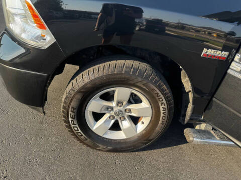 2020 RAM 1500 Classic SLT