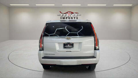 2019 Cadillac Escalade Luxury