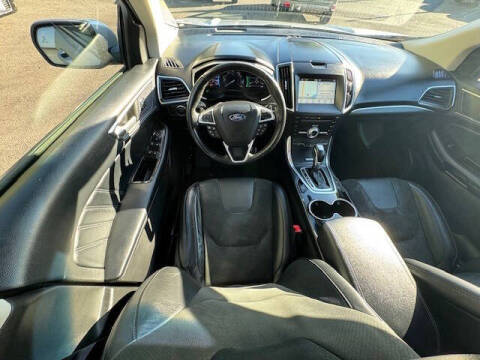 2017 Ford Edge Sport