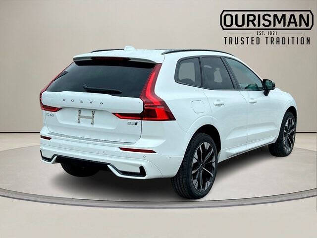 2026 Volvo XC60 B5 Plus