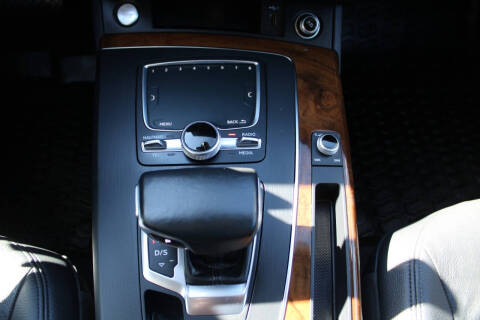 2018 Audi Q5 2.0T quattro Premium Plus