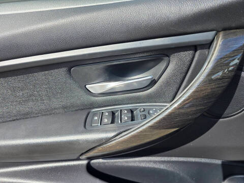 2018 BMW 3 Series 320i