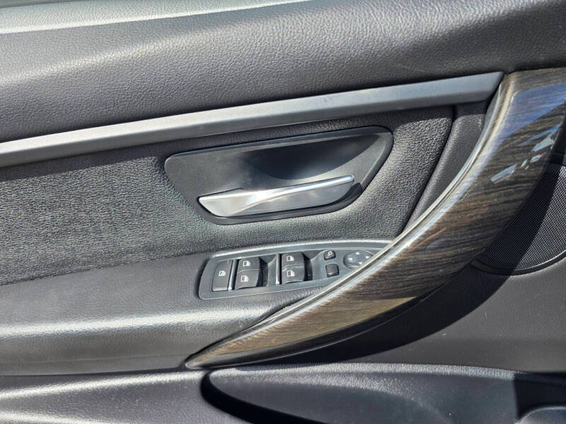 2018 BMW 3 Series 320i