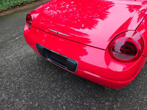 2002 Ford Thunderbird Deluxe