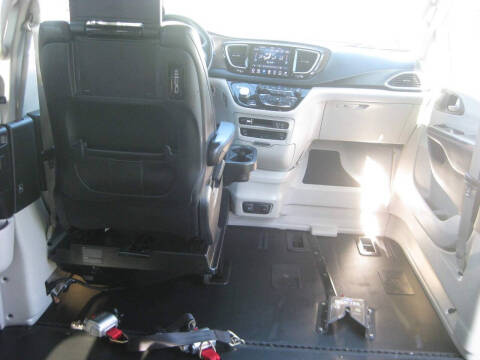 2018 Chrysler Pacifica Touring L Plus