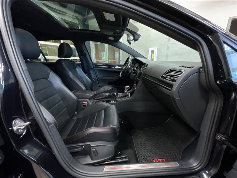 2017 Volkswagen Golf GTI SE