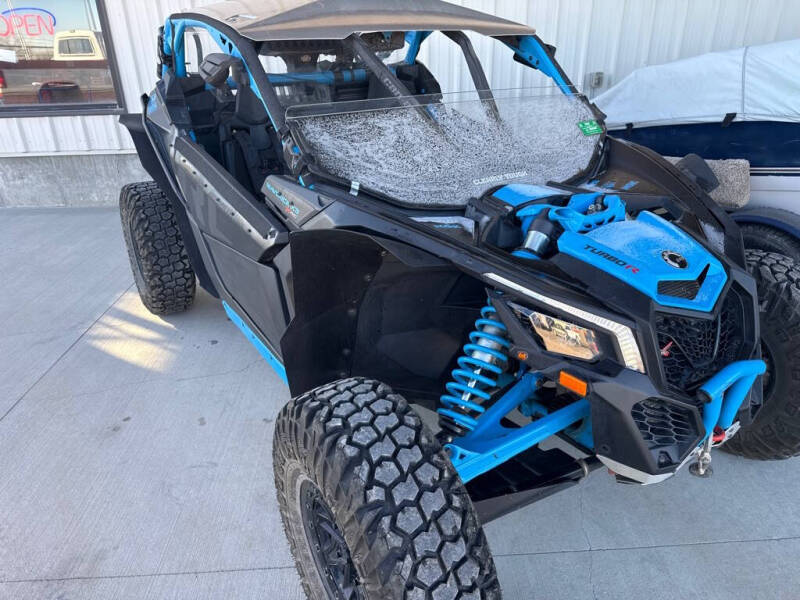 2018 Can-Am MAVERICK X 3