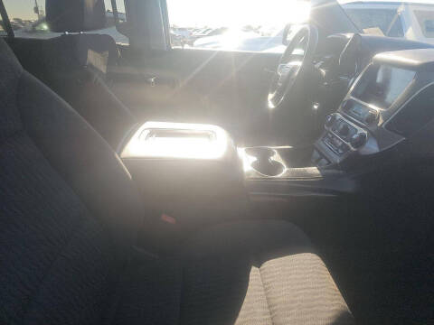 2017 GMC Yukon XL SLE