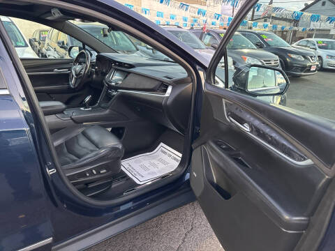 2017 Cadillac XT5 Platinum