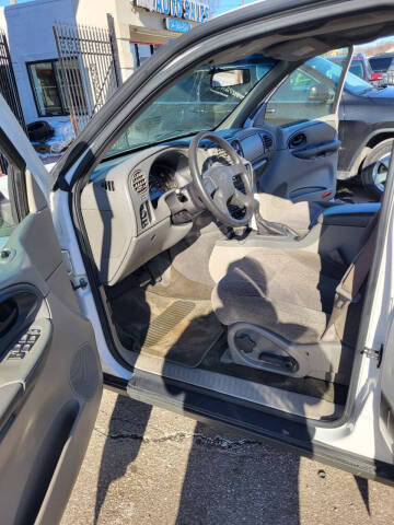 2004 Chevrolet TrailBlazer LS