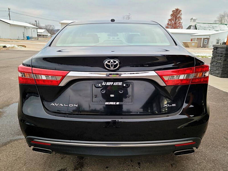 2018 Toyota Avalon XLE