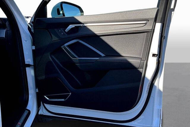 2019 Audi Q3 quattro S line Prem Plus 45 TFSI