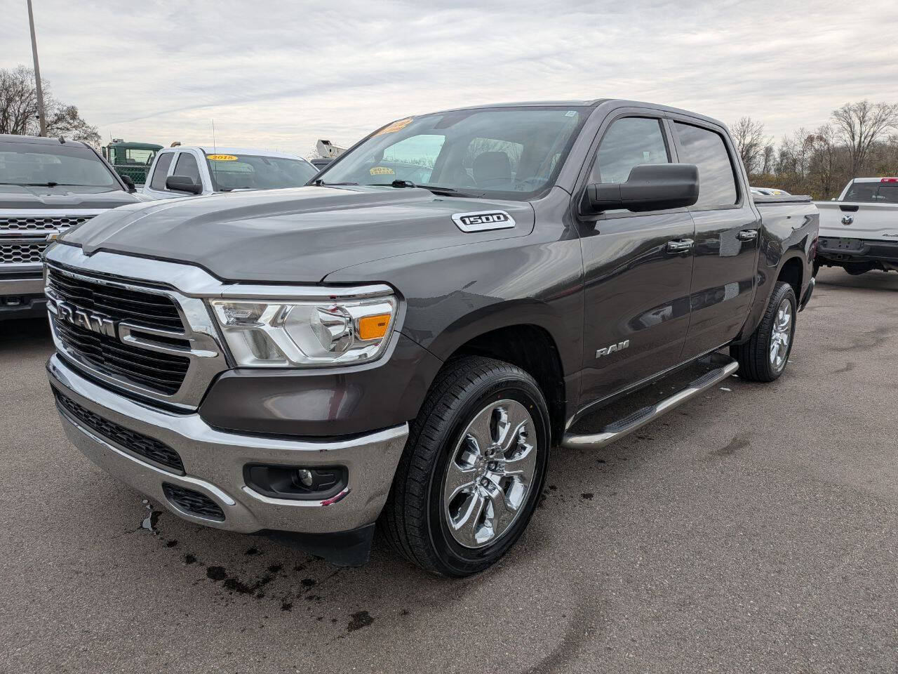 2020 RAM 1500 Big Horn 4x4 4dr Crew Cab 5.6 ft. SB Pickup's photo