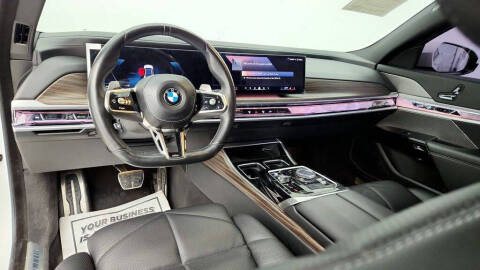 2023 BMW 7 Series 740i
