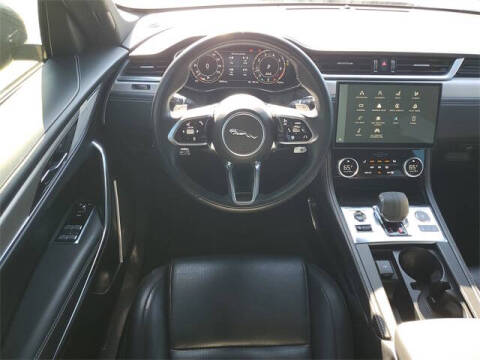 2024 Jaguar F-PACE P250 R-Dynamic S