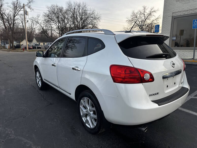 2013 Nissan Rogue SV w/SL Package