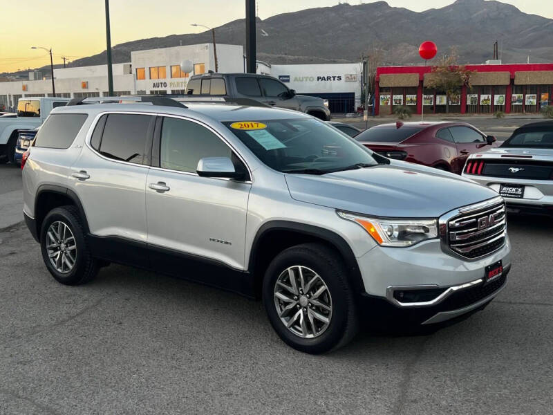 2017 GMC Acadia SLE-2