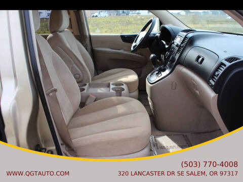 2007 Hyundai Entourage
