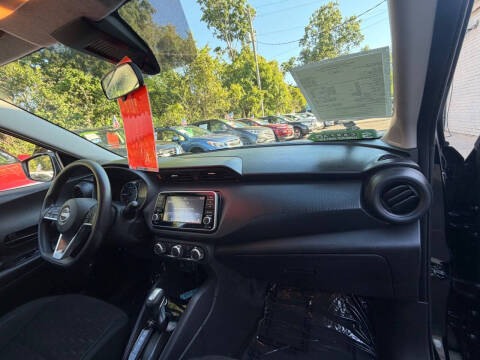 2022 Nissan Kicks S