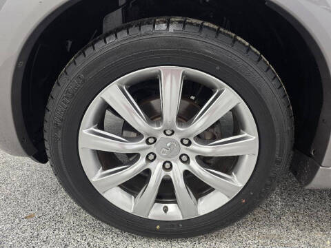 2014 Infiniti QX80