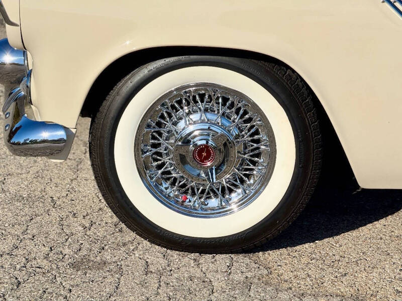 1955 Ford Thunderbird