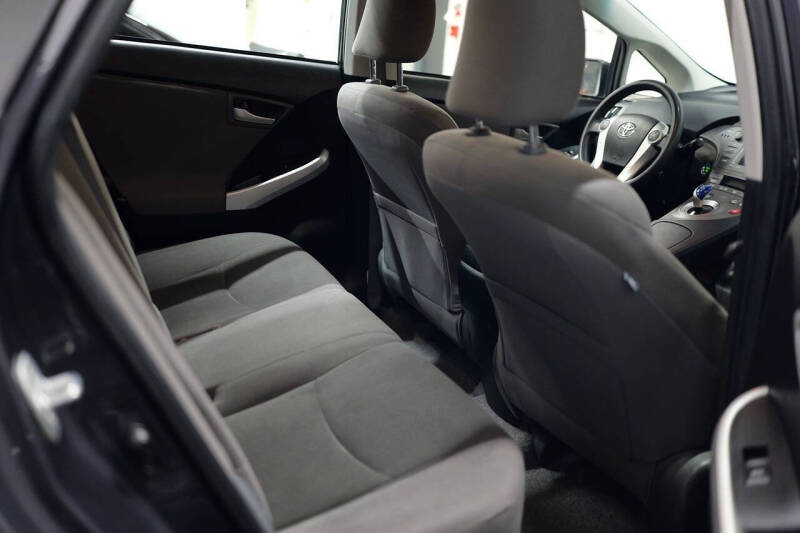 2013 Toyota Prius Plug-in Hybrid Advanced