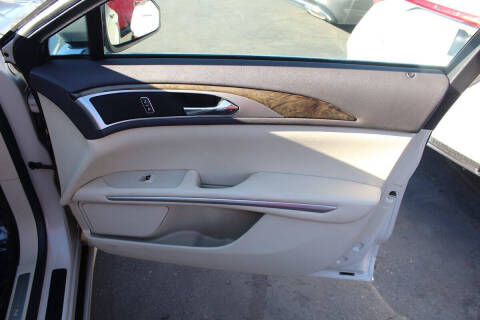 2014 Lincoln MKZ