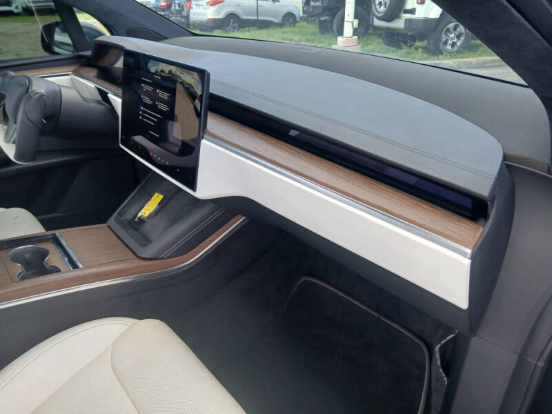 2022 Tesla Model X