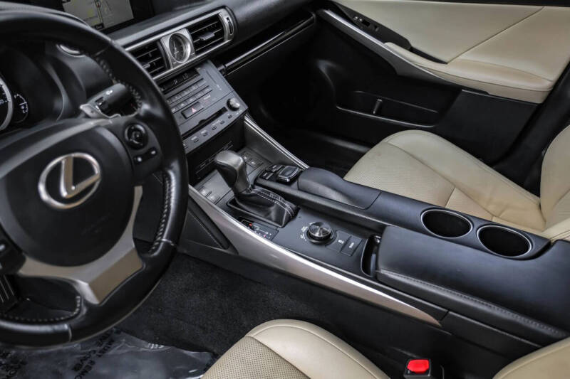 2015 Lexus IS 250