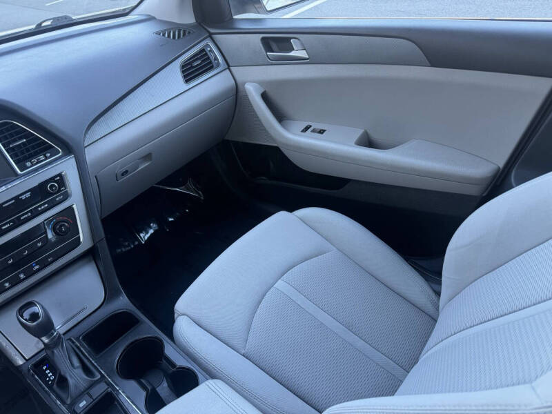 2017 Hyundai Sonata SE