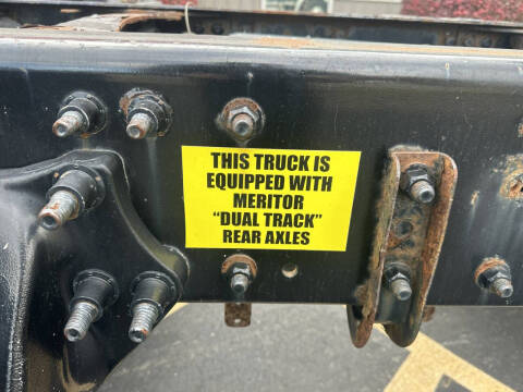 2016 Freightliner CASCADIA DAY CAB