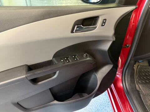 2015 Chevrolet Sonic LT Auto