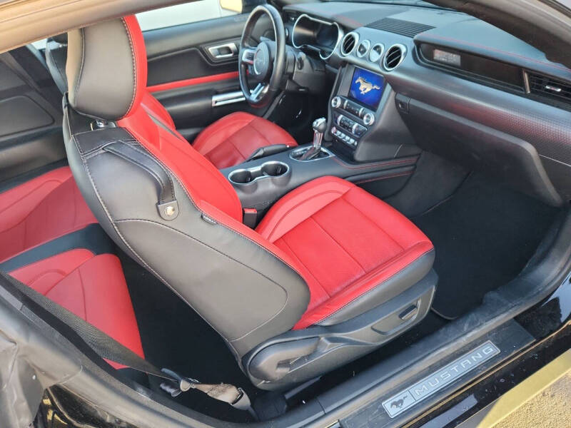 2022 Ford Mustang EcoBoost Premium