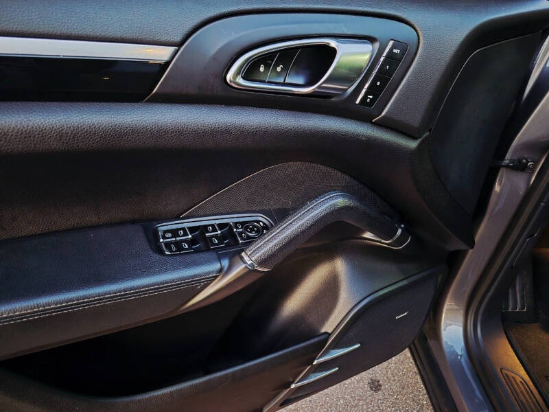 2013 Porsche Cayenne Tiptronic