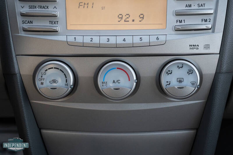 2011 Toyota Camry LE