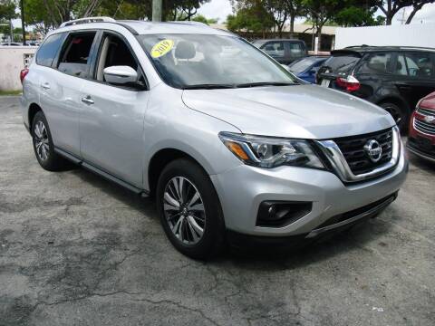 2019 Nissan Pathfinder for sale at SUPERAUTO AUTO SALES INC in Hialeah FL