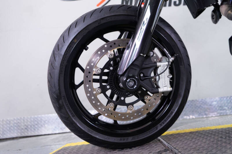 2019 KTM 690 SMC R