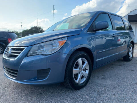 2011 Volkswagen Routan for sale at Carworx LLC in Dunn NC