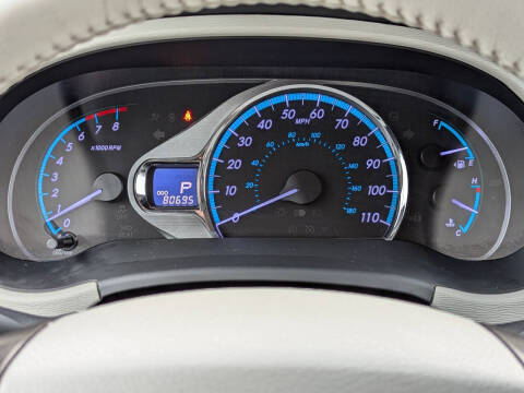 2014 Toyota Sienna XLE 7-Passenger Auto Access Seat