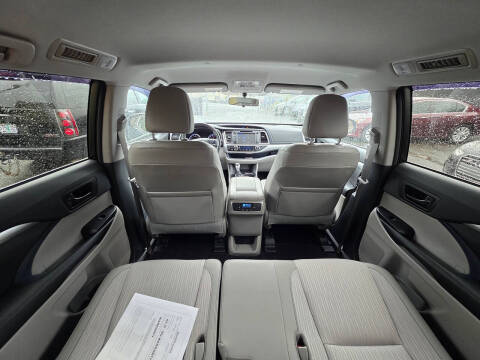 2016 Toyota Highlander LE Plus