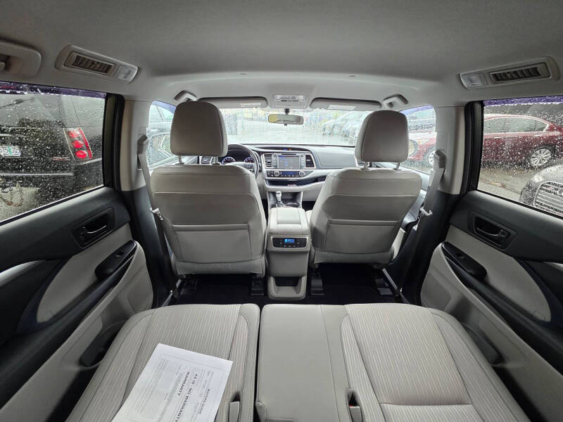 2016 Toyota Highlander LE Plus