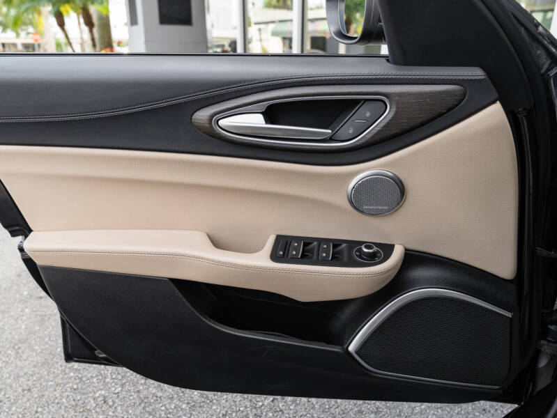 2023 Alfa Romeo Giulia Ti Lusso