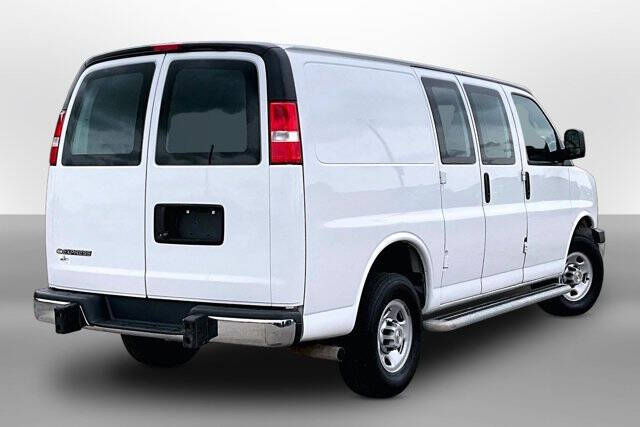 2024 Chevrolet Express 2500