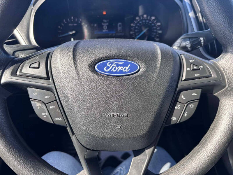 2020 Ford Edge SE