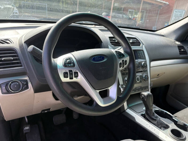 2014 Ford Explorer