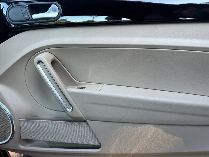 2013 Volkswagen Beetle Convertible