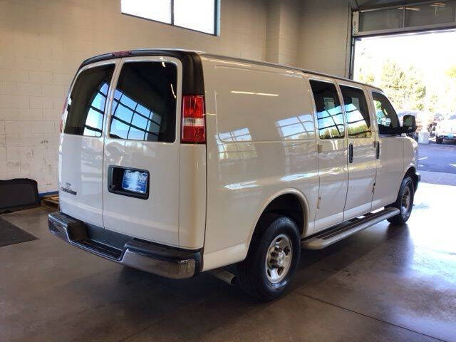 2023 Chevrolet Express 2500