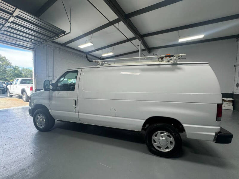 2011 Ford E-Series E-250