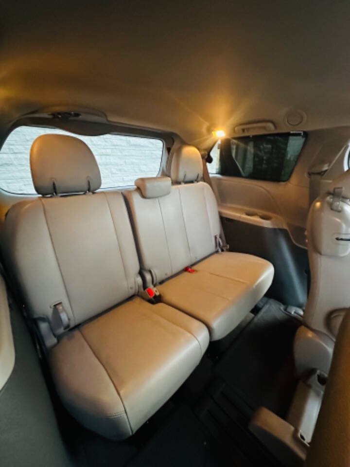 2015 Toyota Sienna for sale at Atlas Auto Sales LLC in Lincoln, NE