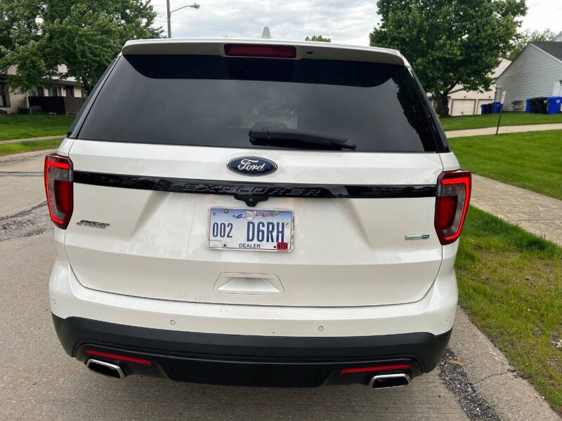 2016 Ford Explorer Sport